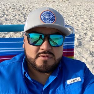 Meet your Posher, Amado